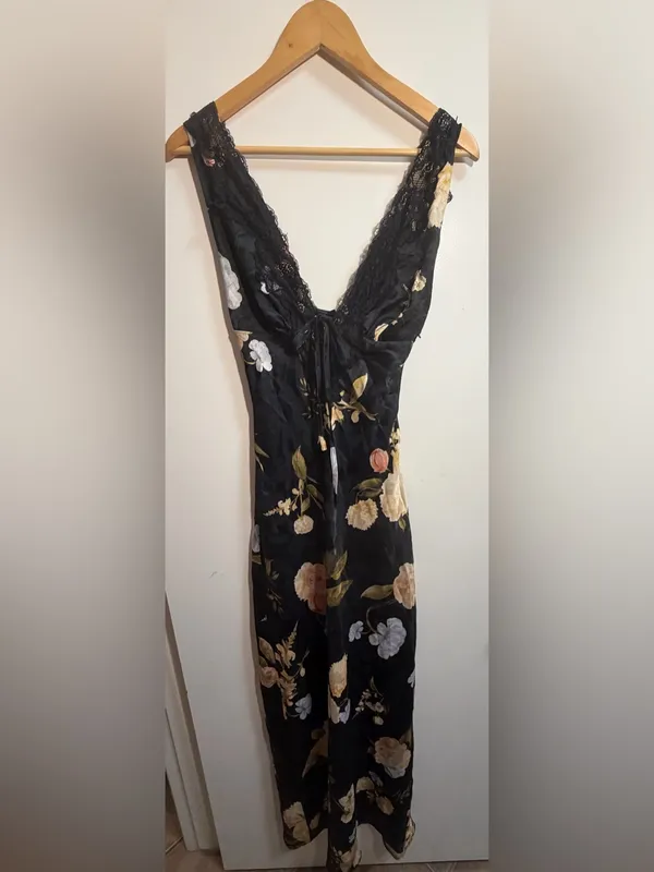 Lulus Judith Floral Jacquard Satin Lace Maxi Slip Dress Black XS NWT $110 - Image 6