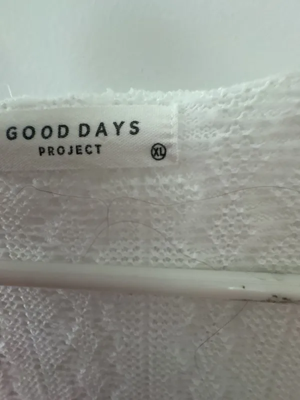 Good Days Project White Knit Tie-Front Long Sleeve Cropped Cardigan - Image 3