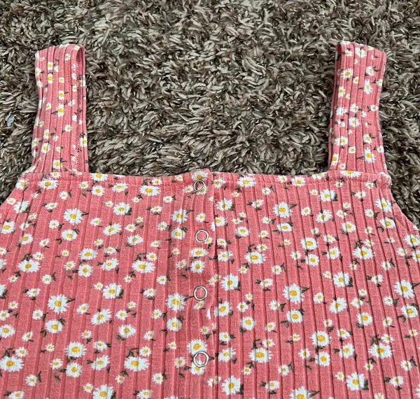Forever 21 Pink Floral Cropped Tank Top - Image 4