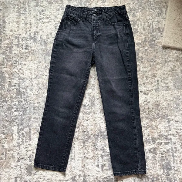Black hi rise cropped black jeans 26 - Image 6