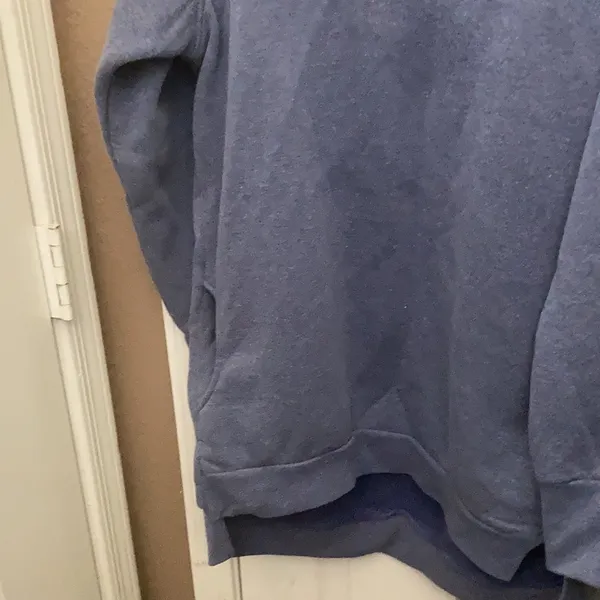 FINAL MARKDOWN 42pops sweatshirt large - Image 2