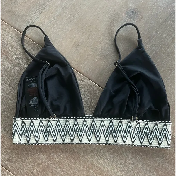 Topshop zigzag design band black bikini top - Image 2