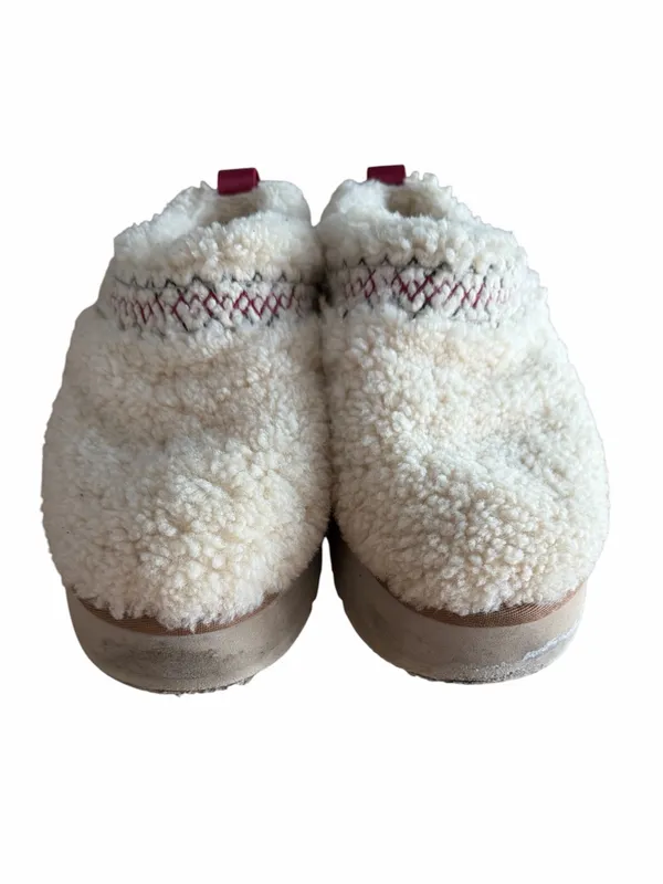 UGG Tazz Heritage Braid Slippers in Natural Shearling - Image 2