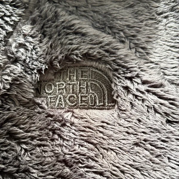 EUC Women's North Face Osito 1/4 Zip Hybrid Fleece Jacket size M - Image 2