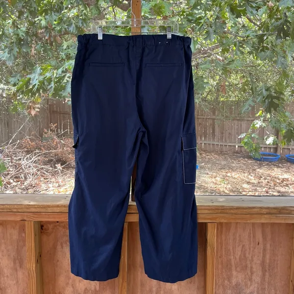Banana Republic Women's Wide-Leg High-Rise Cargo Pull On Pants Navy Size XL - Image 2