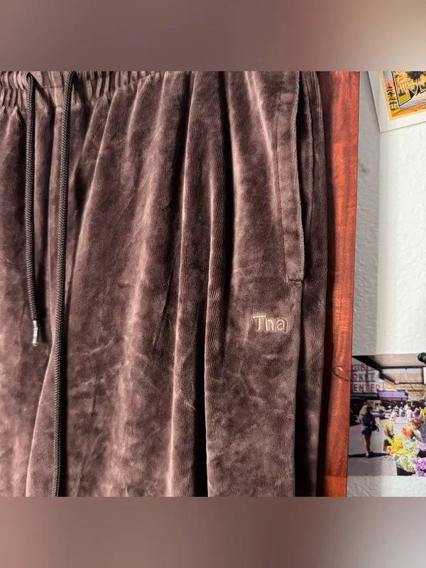 Aritzia TNA Relaxed Velour Sweatpants Brown Straight Leg - Image 4