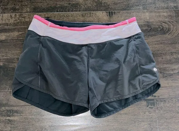 Lululemon Groovy Run Shorts - Image 2