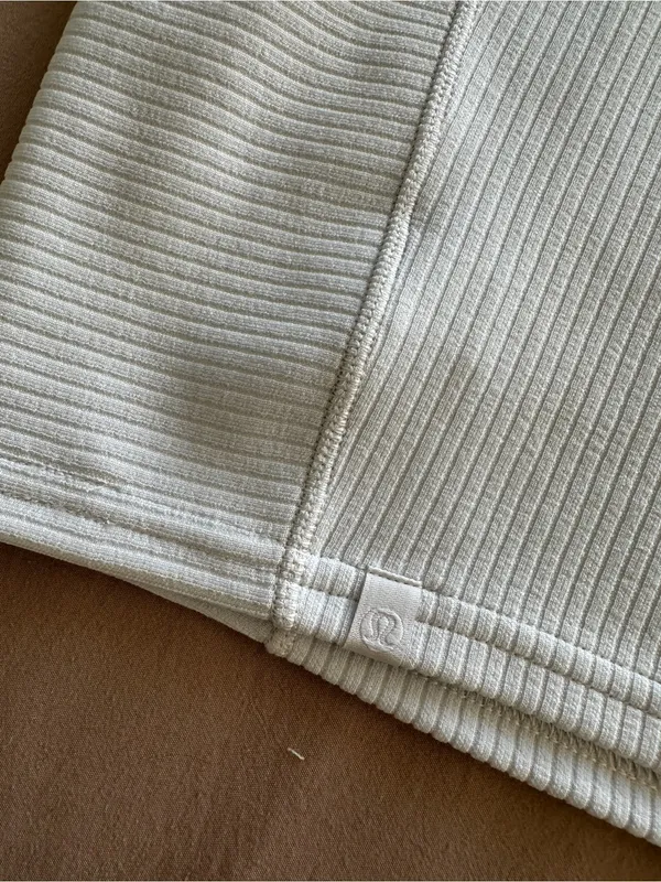 LULULEMON Ribbed Softstreme Cropped Tank Top in Bone Sz. 12 - Image 10