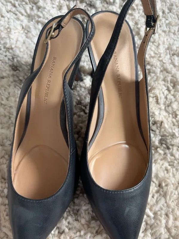 Banana Republic Black Leather Pointed Toe Slingback Heels 7 - Image 6