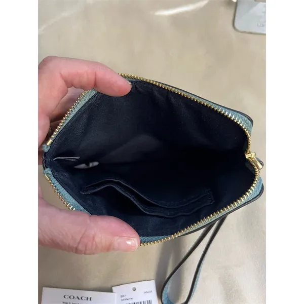 Coach Women's Green Leather Wristlet Wallet with Logo & Zipper Accents - Image 5