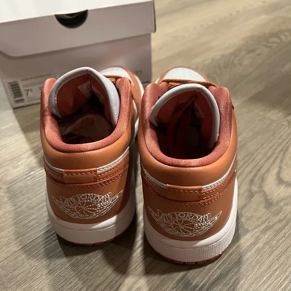 Nike Air Jordan 1 Low AJ1 Sky J Orange Women 7.5 Unisex Casual Shoes DC0774-080 - Image 4