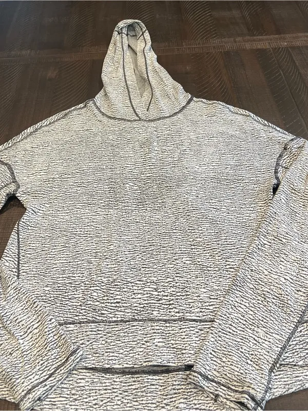 Lululemon Squad Goals Hoodie 4 women - Image 9