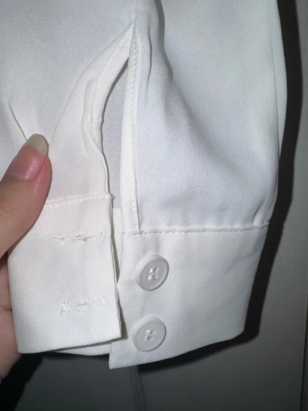 Have concealed Button - Image 8