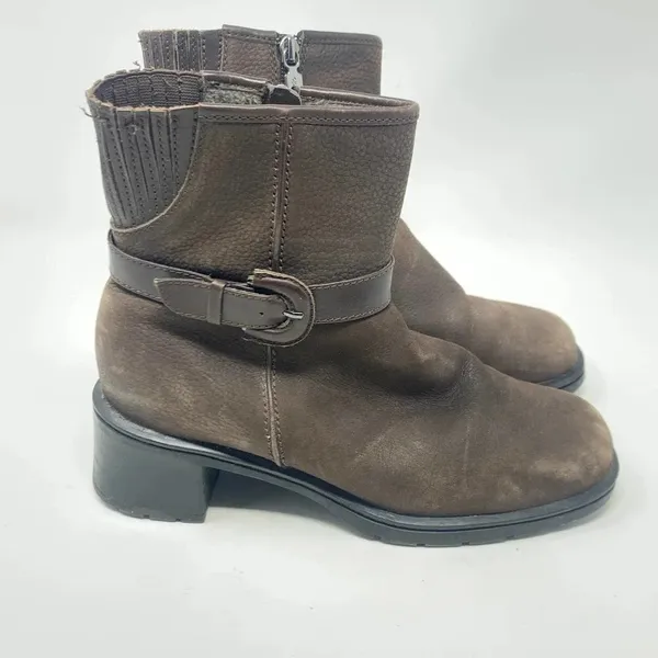 Blondo Brown‎ Waterproof Buckle Accent Chelsea Heel Boots Size US 8.5 - Image 5