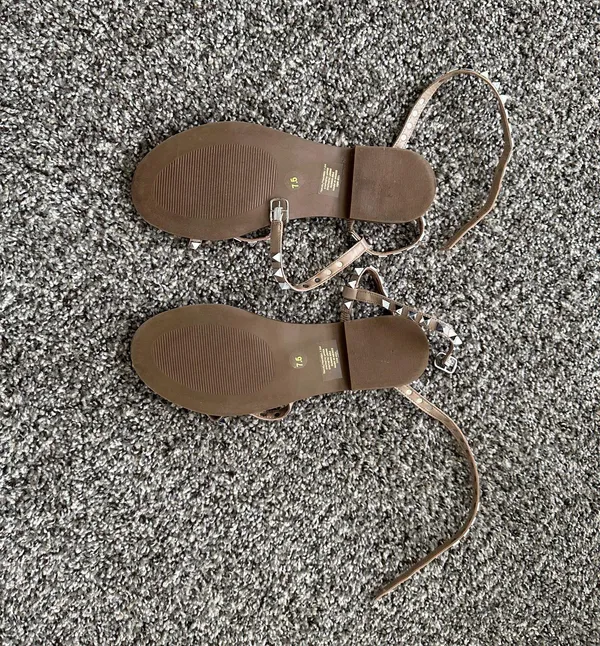 Steve Madden Women’s Travel Tan Sandal Strappy & Studded Sz 7.5 - Image 5