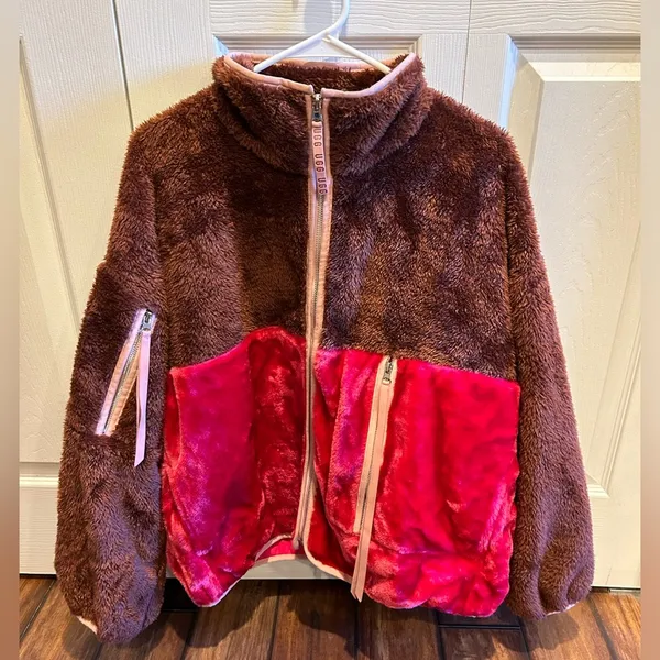 Marlene Sherpa Fuzzy Fur Jacket Size Medium NWT - Image 6