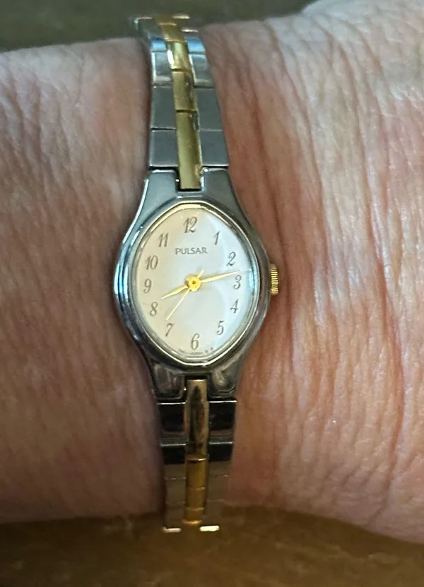 Vintage Pulsar 1N01-XO98 two tone watch - Image 4