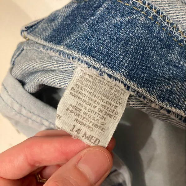 Vintage Lee Mom Distressed Light Wash Jeans - Waist Size 32 - Image 7