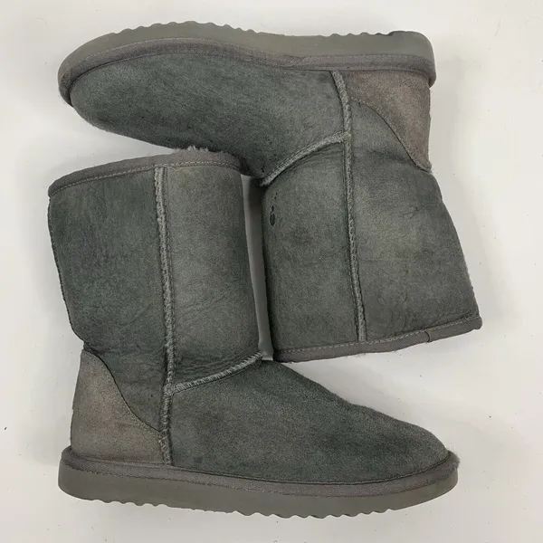 UGG Size 6 Classic Short Boots Australia Gray Suede Leather‎ Sheepskin Women's - Image 4