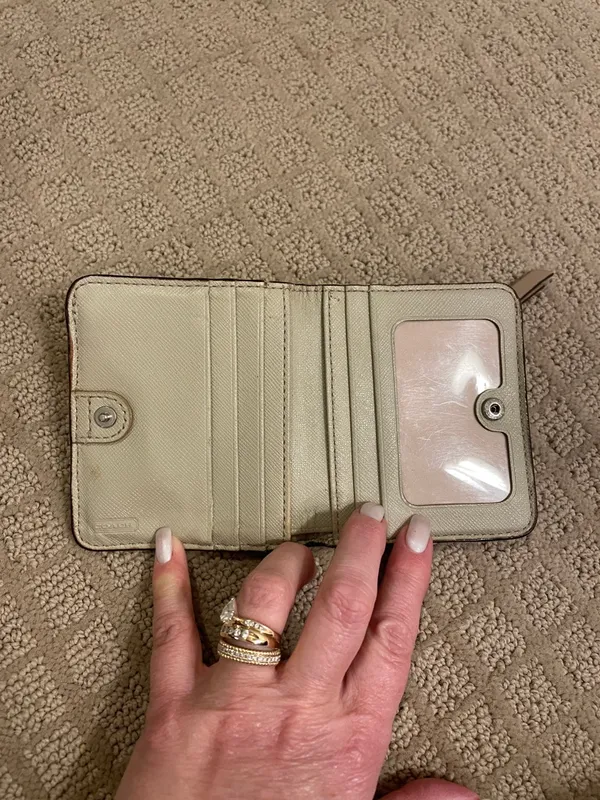 Coach Women’s Bow-Accent Compact Wallet - Nude - Image 2