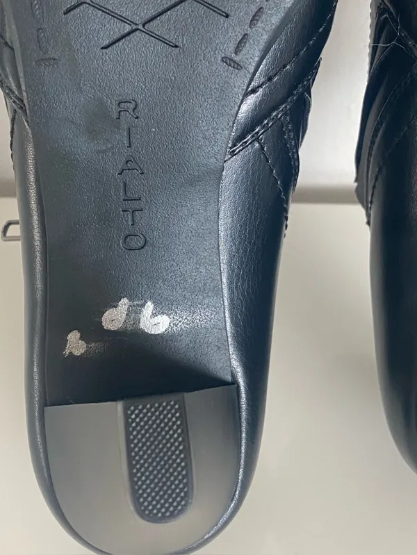 NWOT Rialto Black Leather Zip Ankle Bootie - Image 8