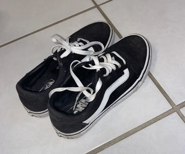Black Size 7.5 - Image 2