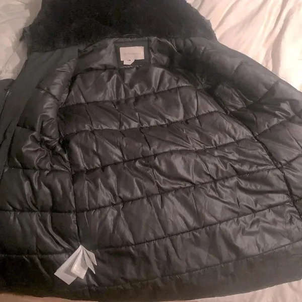 BCBG Black Parka XS Faux Fur Hood Quilted Winter Coat Gorpcore Outdoors Jacket - Image 3