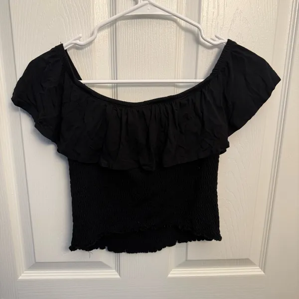 Y2K Abercrombie & Fitch Black Smocked Off Shoulder Ruffle Crop Top - Image 2