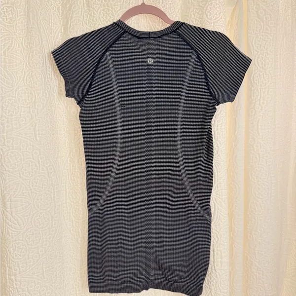 Lululemon Swifty Tech Short Sleeve - Image 4