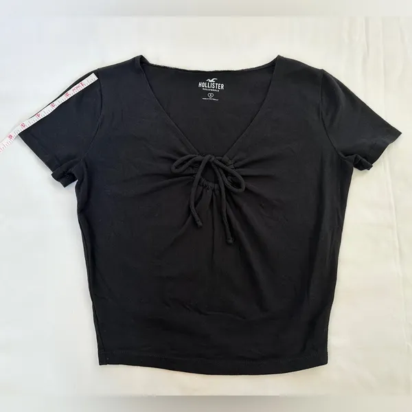 Hollister Co. Short Sleeve Keyhole Tie Cropped Tee - Black - S - Image 6
