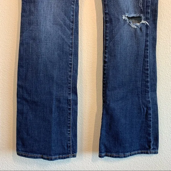 Abercrombie & Fitch Low Rise Distressed Bootcut Jeans Women’s Size: 26 - Image 3