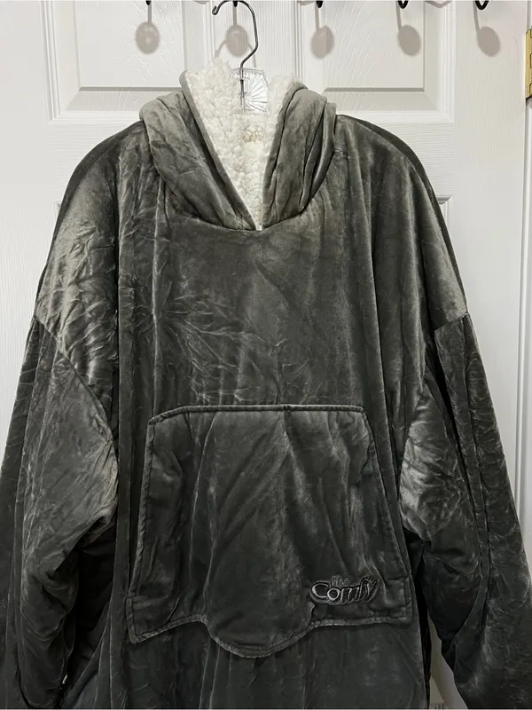 The Comfy Original Oversized Microfiber & Sherpa Wearable Blanket Gray One Size - Image 4