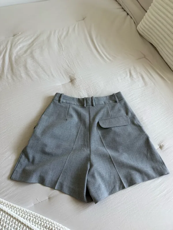 Zara grey trouser pleated shorts XS - Image 7