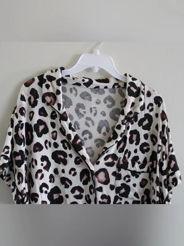 Stars Above Leopard Print Pajama Set Size XXL - Image 4