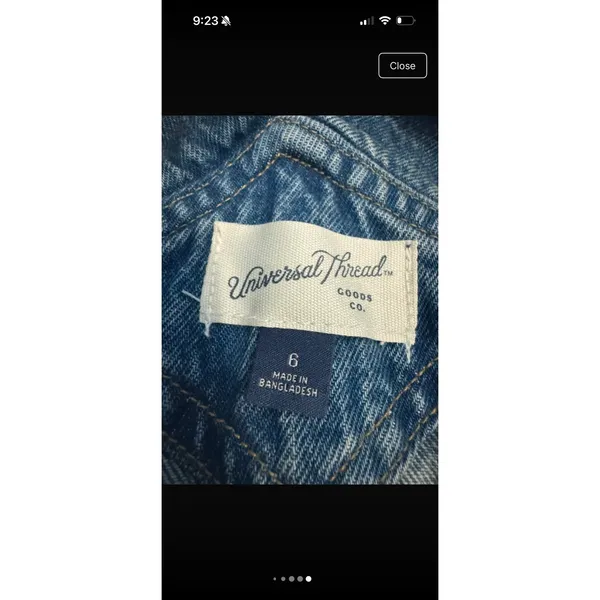Universal Threads Denim Overalls Women's Size 6 Distressed Frayed Hem Overalls - Image 7