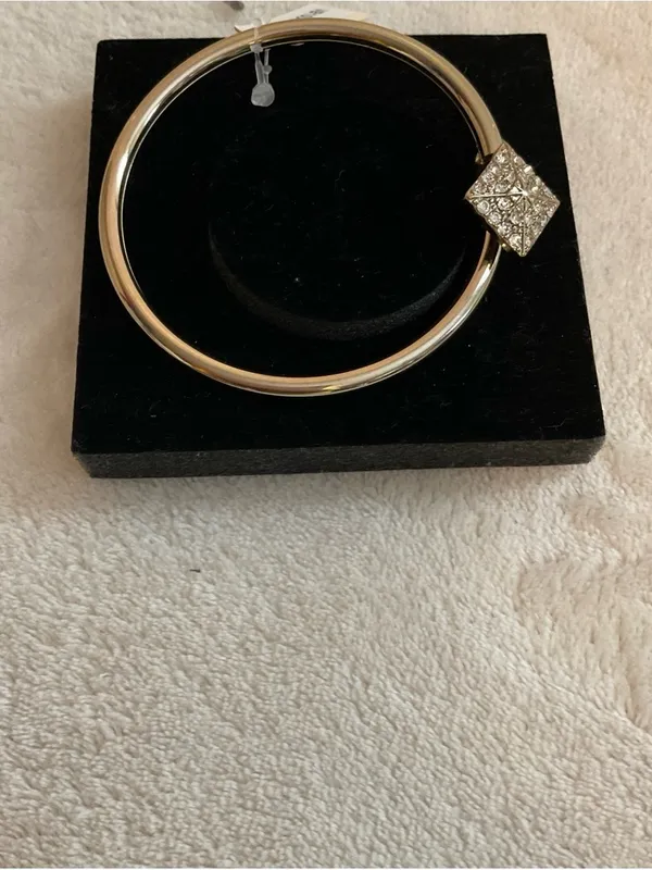 Gold-Tone Crystal Square & Green Accent Bangle Bracelet - Image 2