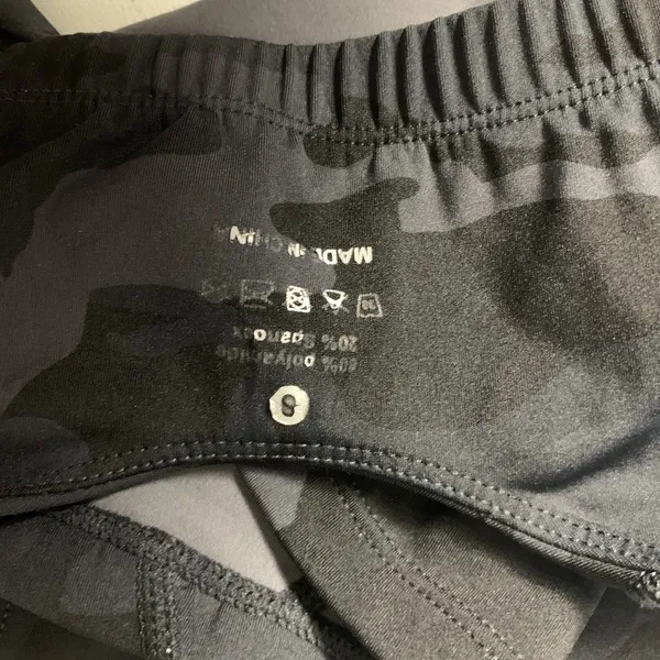 Sports Bra Small Gray Black Camo Activewear Gym Yoga Athleisure - Image 3