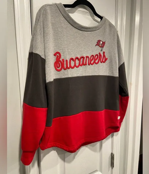 Tampa Bay Buccaneers Size M Touch Outfield Deep V-Back Tie Pullover Sweatshirt - Image 7