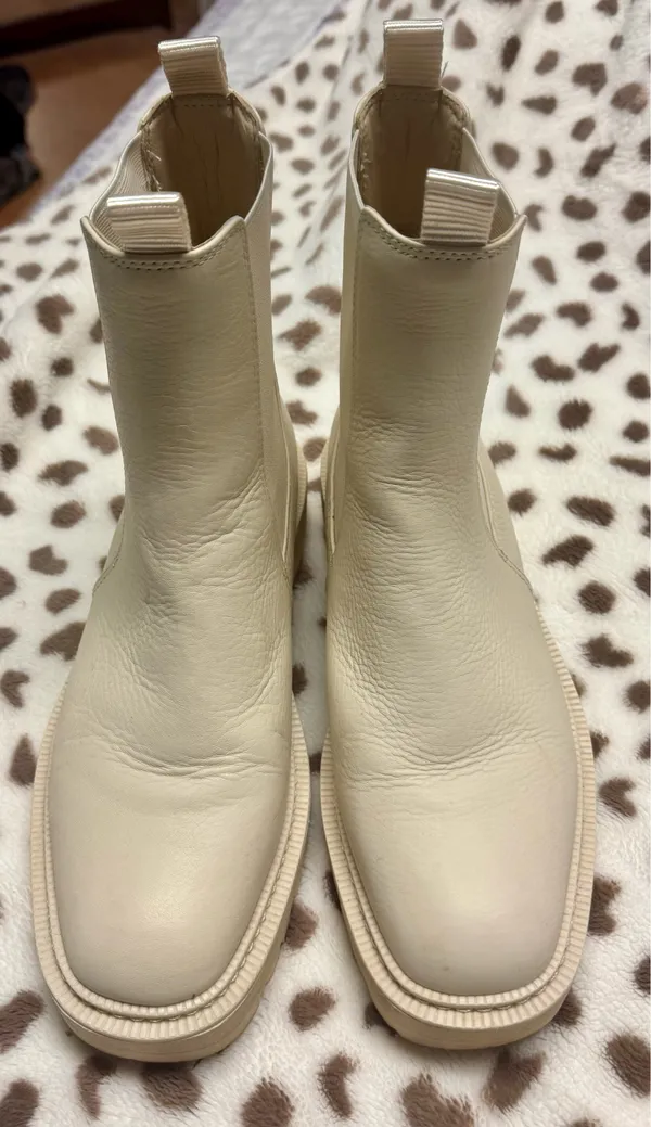 Sam Edelman ivory Chelsea boots 9 - Image 2