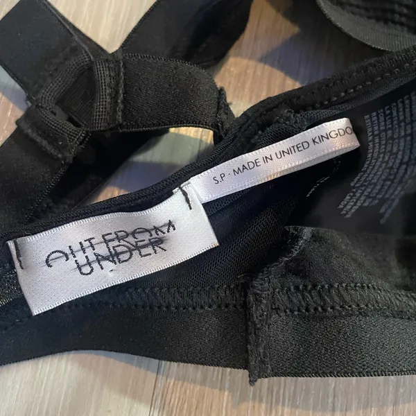 Urban Outfitters NWOT Out From Under Black Textured Strappy Bralette size Small - Image 3
