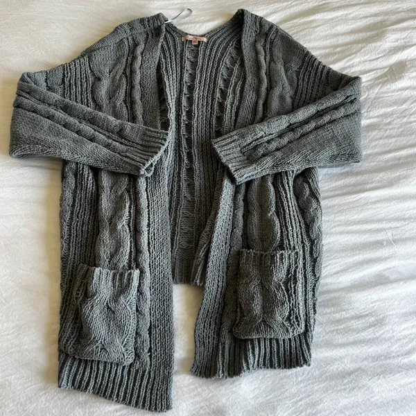 Love Tree Sweater - Image 2
