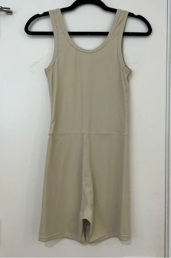 Set Active Shorty Suit in Oat Milk - Image 7