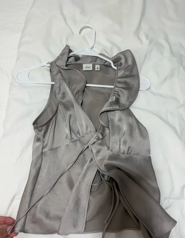 Aritzia Wilfred Top - Image 3