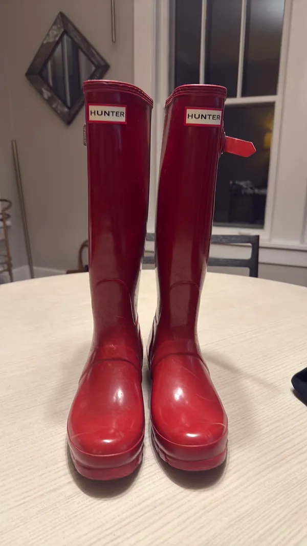 Hunter Rain Boots Tall Red Gloss Original 7 - Image 3