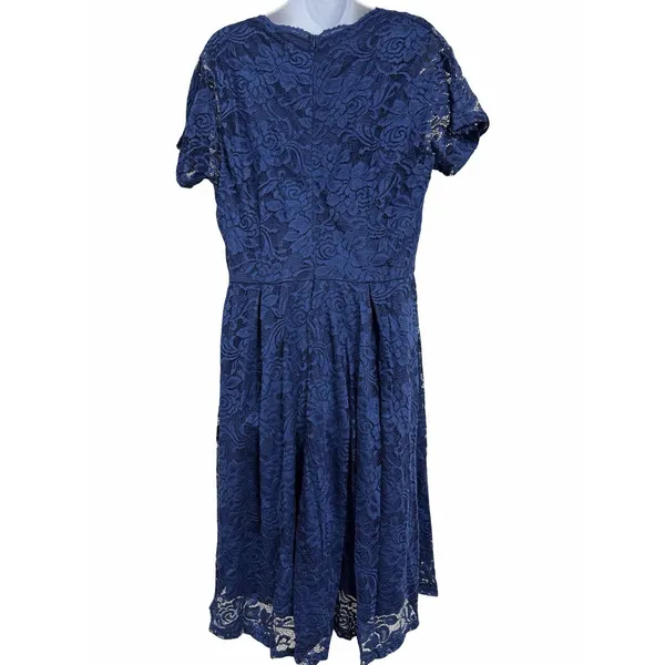 Women,s Floral Lace Midi Dress Size 2x. H - Image 5
