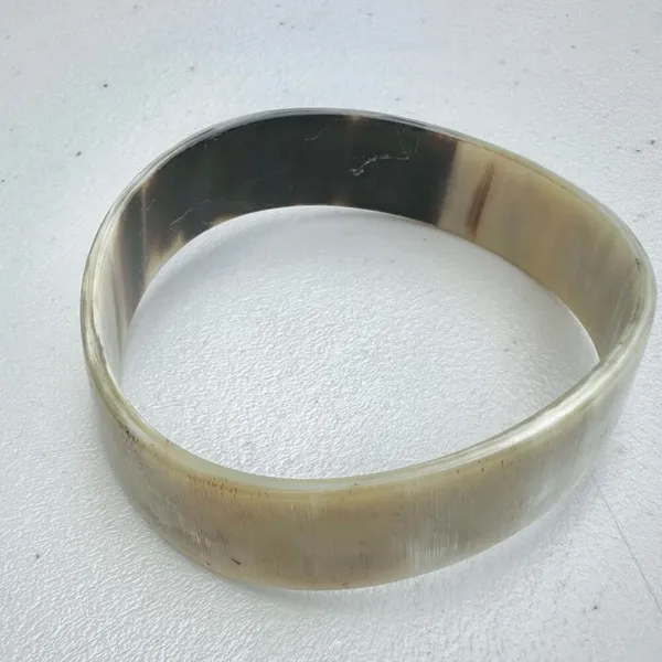 Buffalo Horn asymmetrical bangle bracelet - Image 5