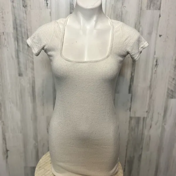 Pretty Little Thing White dress - Image 2