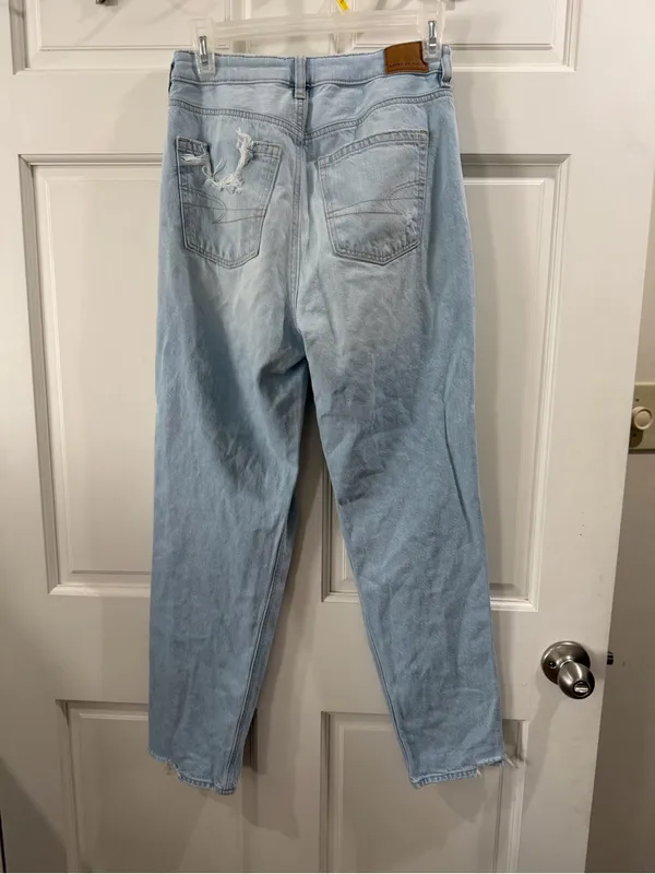 American Eagle Outfitters Light Blue Distressed Ripped Women’s Jeans Size 4 - Image 7