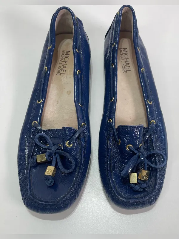 MICHAEL Michael Kors Loafers Women's 7 M Blue Patent Leather Shoes Logo Charms - Image 2
