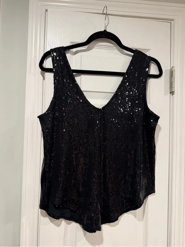NWOT Venus Size M Black Sequin Tank Top V-Neck Sleeveless Party Cocktail Holiday - Image 6